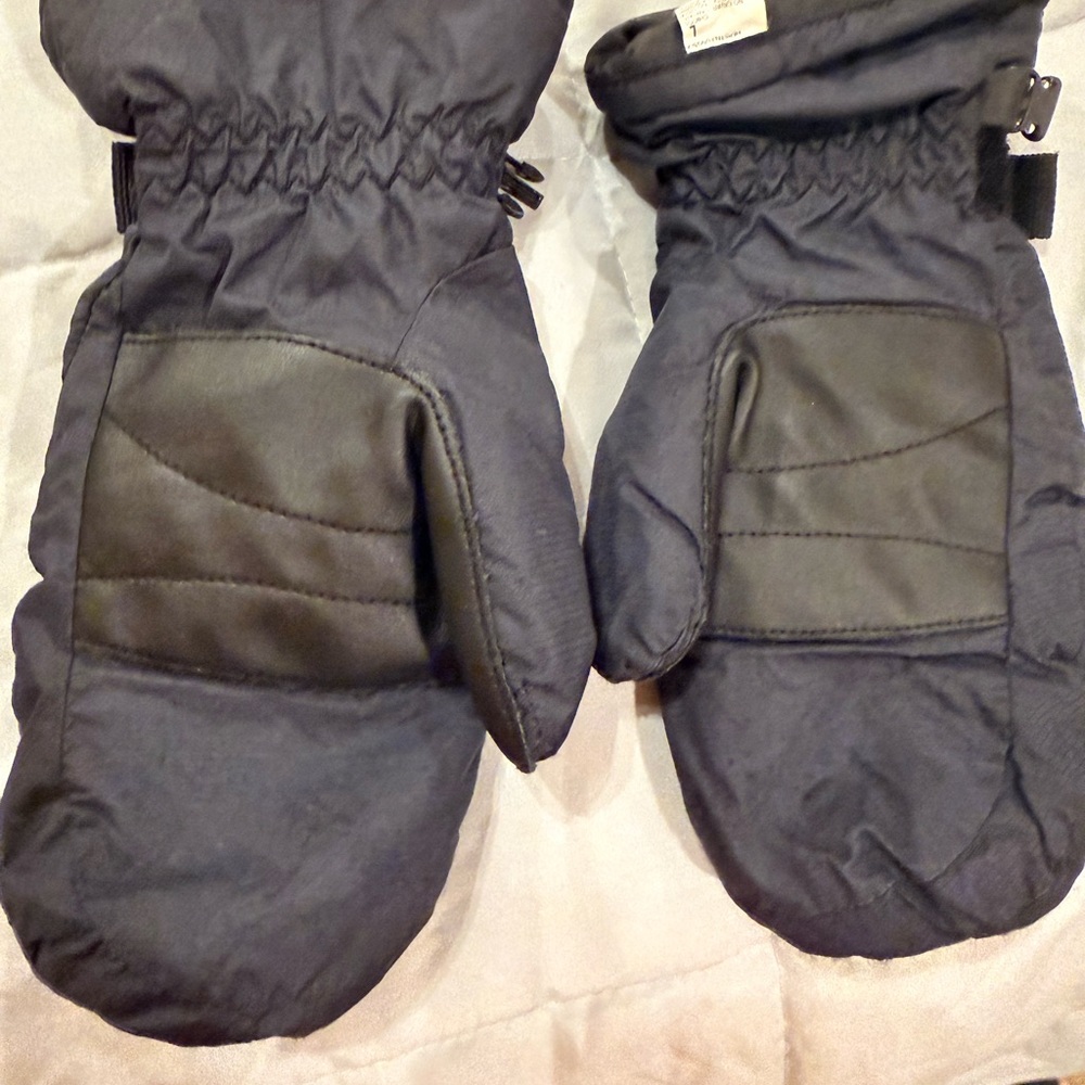 Columbia Black Insulated Mittens